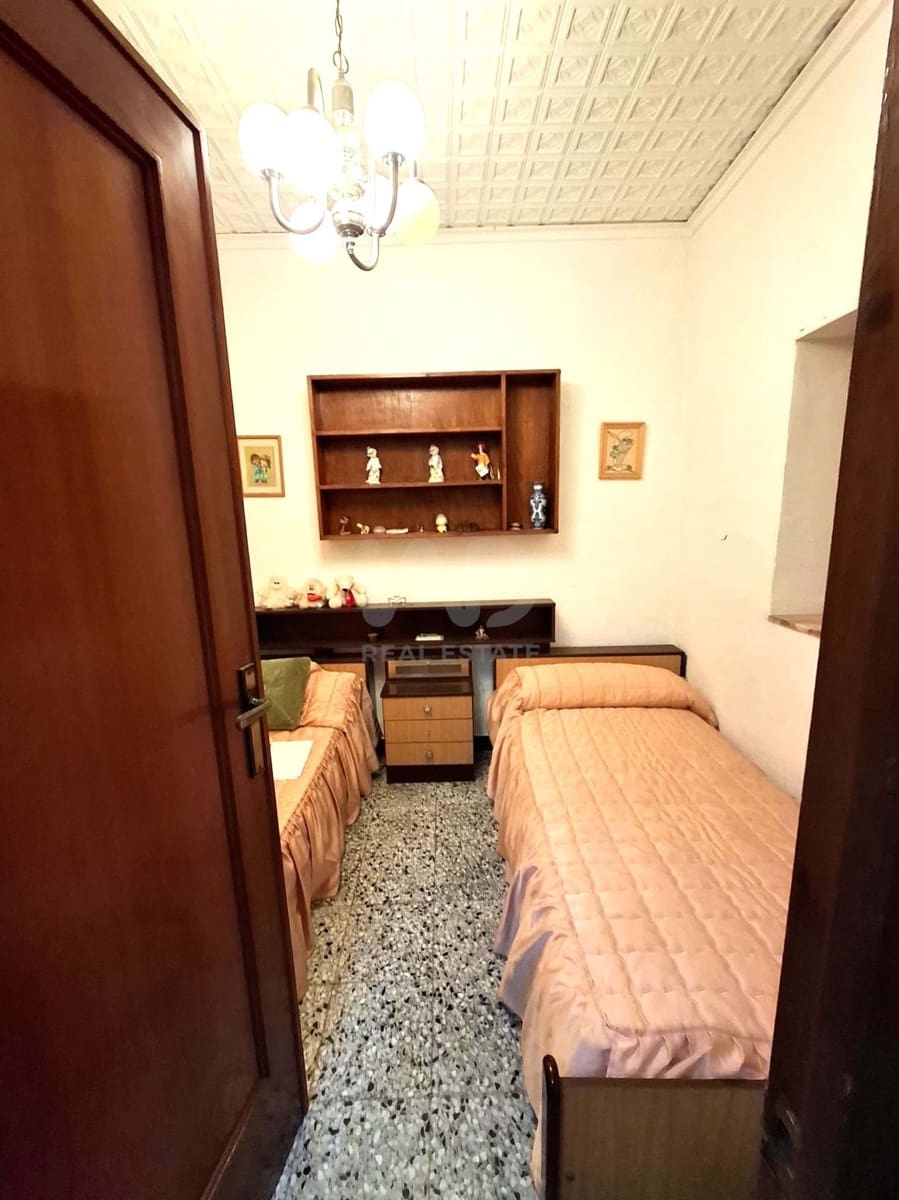 3 bedroom Townhouse for sale in Alicante / Alacant city - € 145,000 (Ref: 9991453)