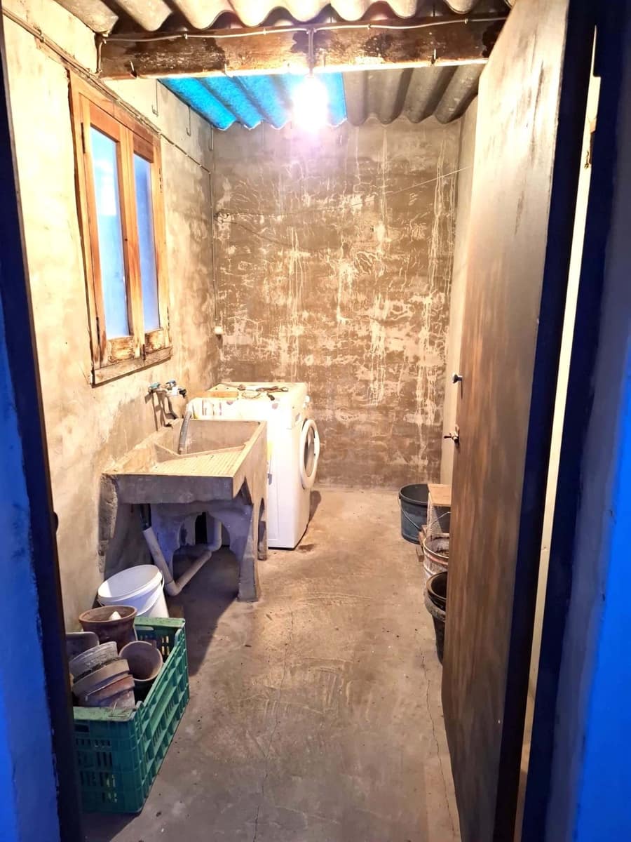 3 bedroom Townhouse for sale in Alicante / Alacant city - € 145,000 (Ref: 9991453)