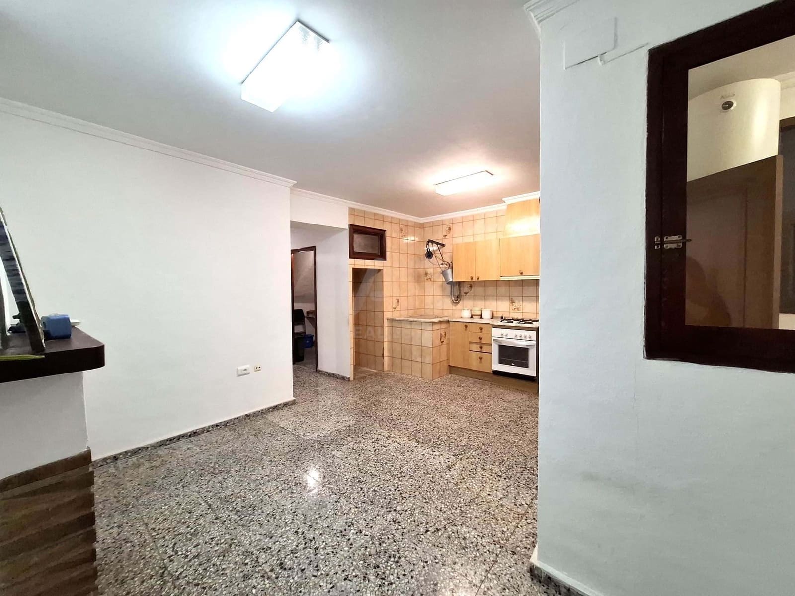 3 bedroom Townhouse for sale in Alicante / Alacant city - € 145,000 (Ref: 9991453)