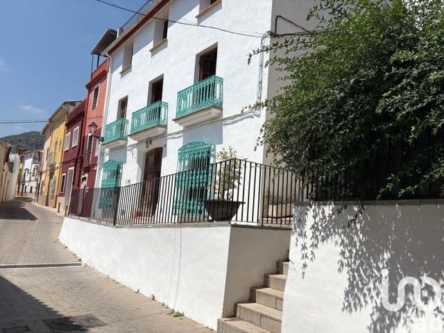 5 soverom Hus til salgs i Valencia by - € 330 000 (Ref: 9991455)