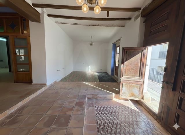 5 soverom Hus til salgs i Valencia by - € 330 000 (Ref: 9991455)