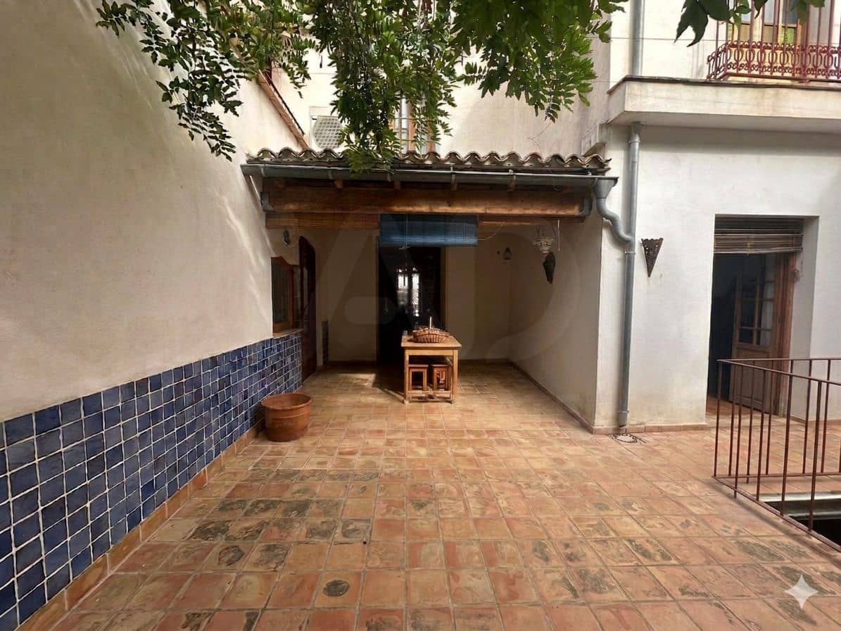 5 soverom Hus til salgs i Valencia by - € 330 000 (Ref: 9991455)
