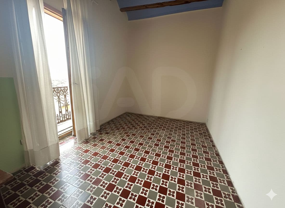 5 soverom Hus til salgs i Valencia by - € 330 000 (Ref: 9991455)