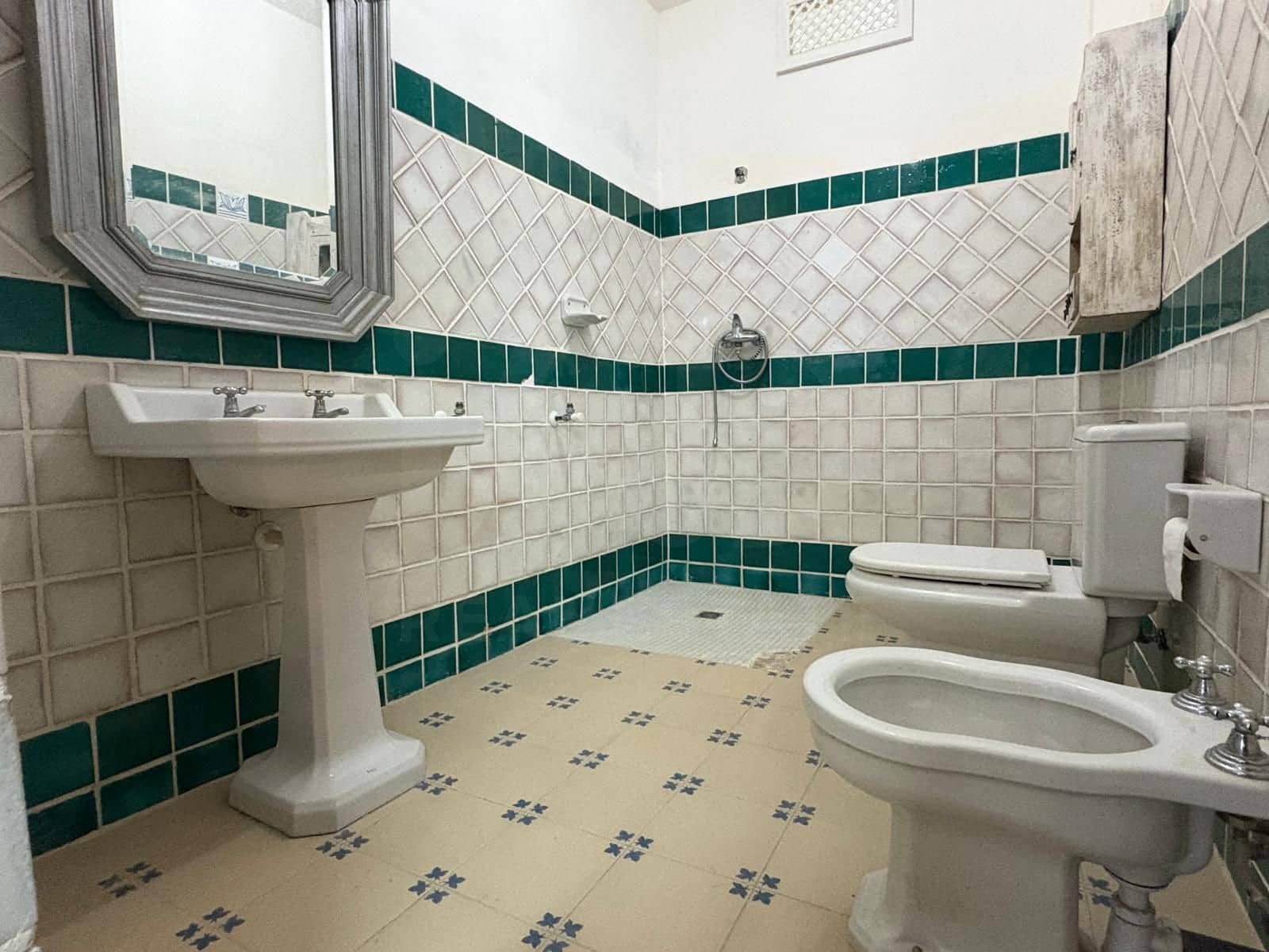 5 soverom Hus til salgs i Valencia by - € 330 000 (Ref: 9991455)
