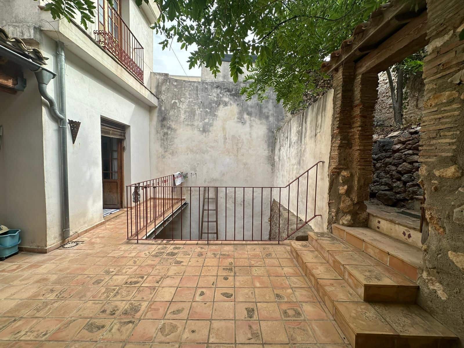 5 soverom Hus til salgs i Valencia by - € 330 000 (Ref: 9991455)