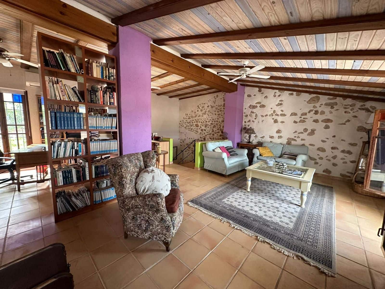 5 soverom Hus til salgs i Valencia by - € 330 000 (Ref: 9991455)