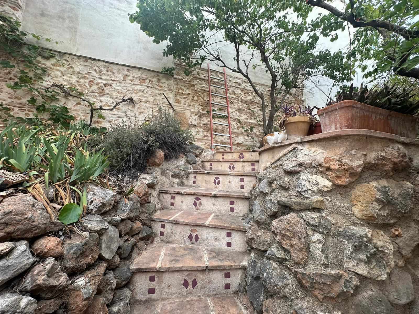 5 soverom Hus til salgs i Valencia by - € 330 000 (Ref: 9991455)