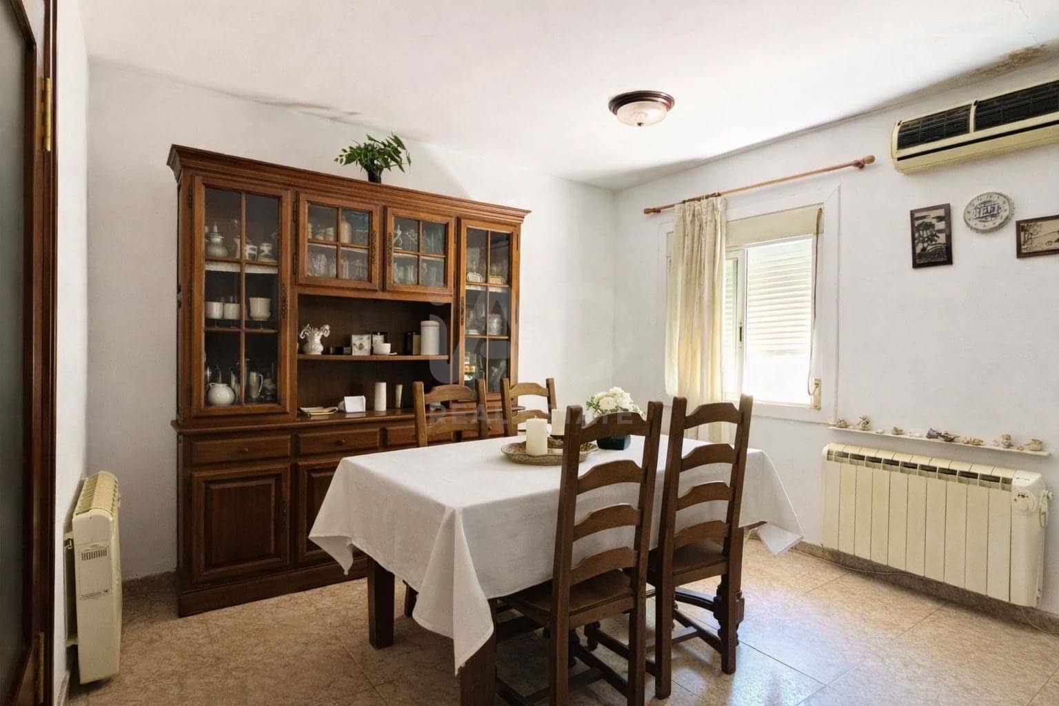 3 Zimmer Reihenhaus zu verkaufen in Lleida Stadt mit Garage - 125.000 € (Ref: 9991456)