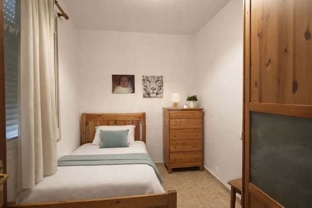 3 camera da letto Villetta a Schiera in vendita in Lleida città con garage - 125.000 € (Rif: 9991456)
