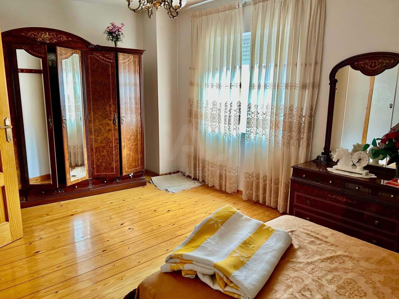 4 chambre Maison de Ville à vendre à Zamora ville avec garage - 60 000 € (Ref: 9991458)