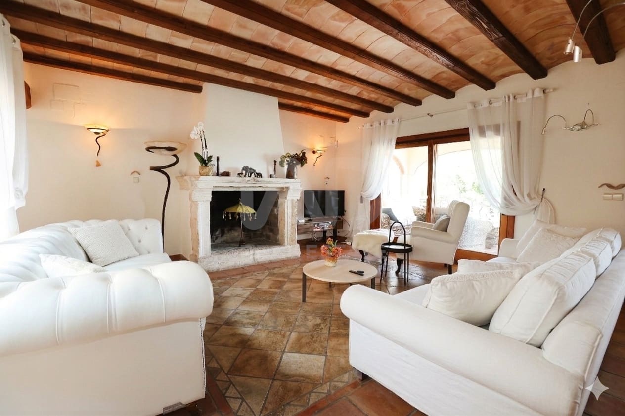6 quarto Quinta/Casa Rural para venda em Alicante cidade com piscina garagem - 2 390 000 € (Ref: 9991459)