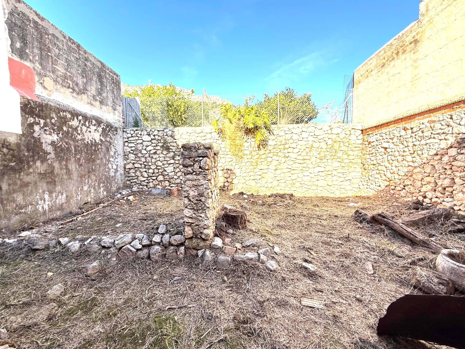 Casa de 3 habitaciones en Alicante / Alacant ciudad en venta - 140.000 € (Ref: 9991460)