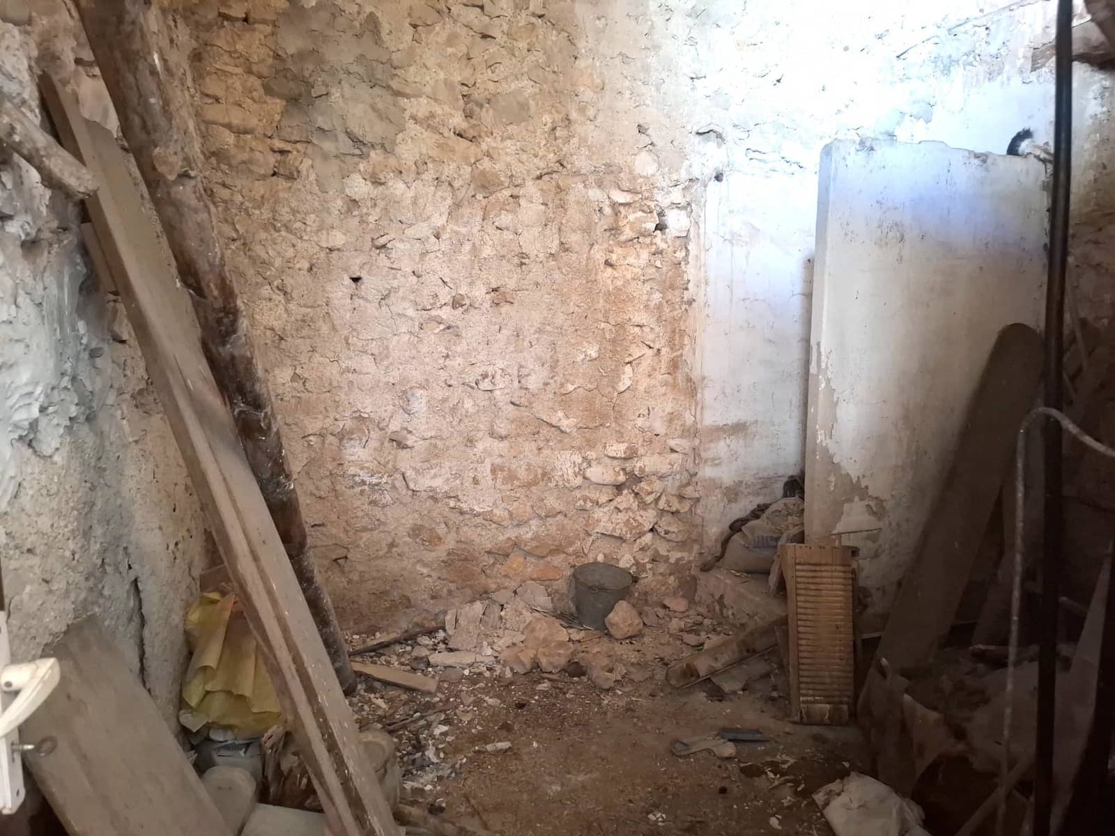 Casa de 3 habitaciones en Alicante / Alacant ciudad en venta - 140.000 € (Ref: 9991460)