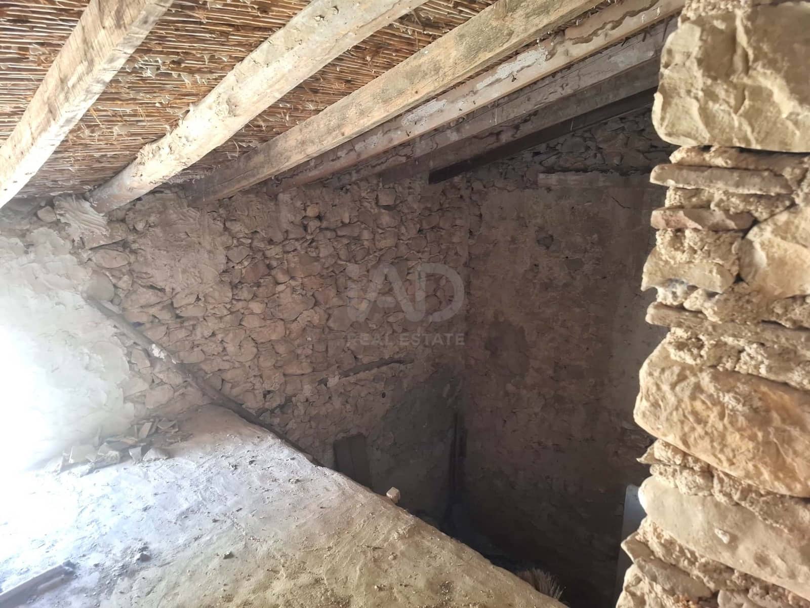 Casa de 3 habitaciones en Alicante / Alacant ciudad en venta - 140.000 € (Ref: 9991460)