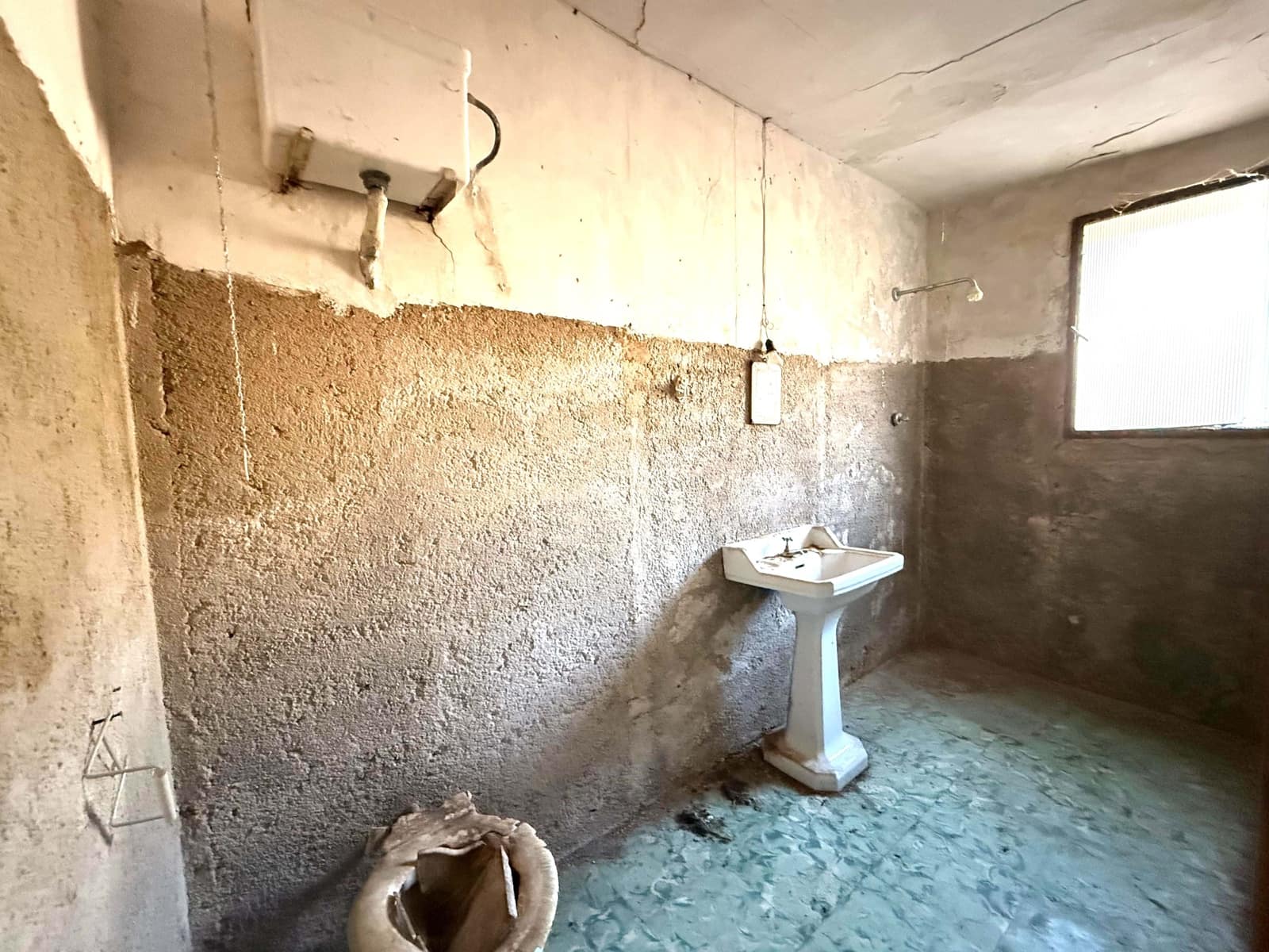 Casa de 3 habitaciones en Alicante / Alacant ciudad en venta - 140.000 € (Ref: 9991460)