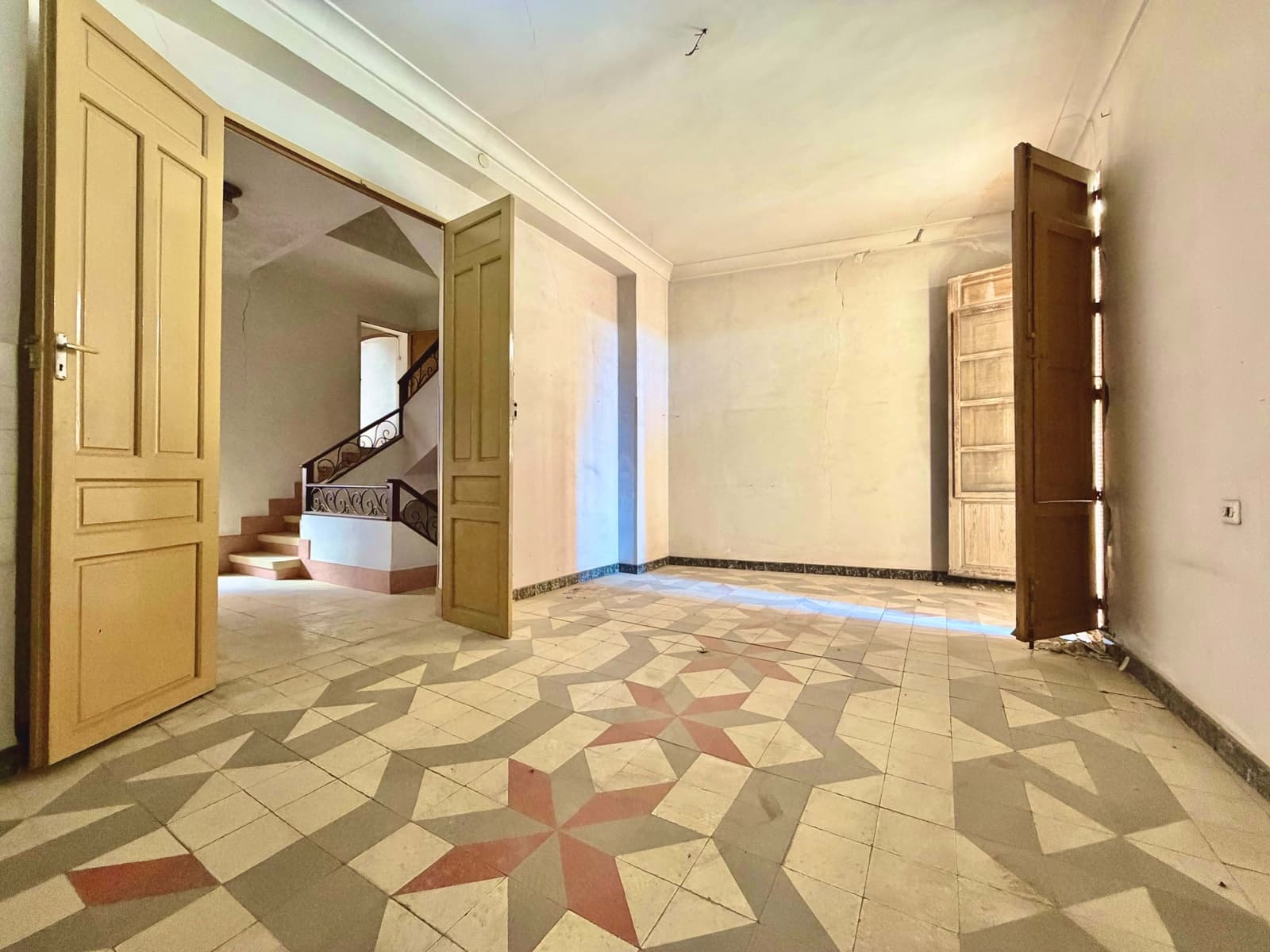 8 Zimmer Haus zu verkaufen in Abaran - 79.000 € (Ref: 9991461)