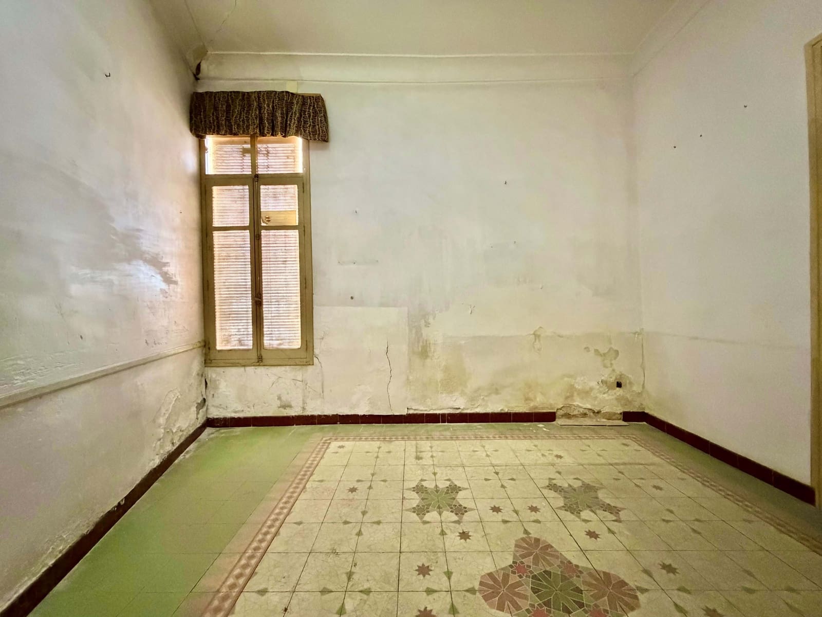 8 Zimmer Haus zu verkaufen in Abaran - 79.000 € (Ref: 9991461)