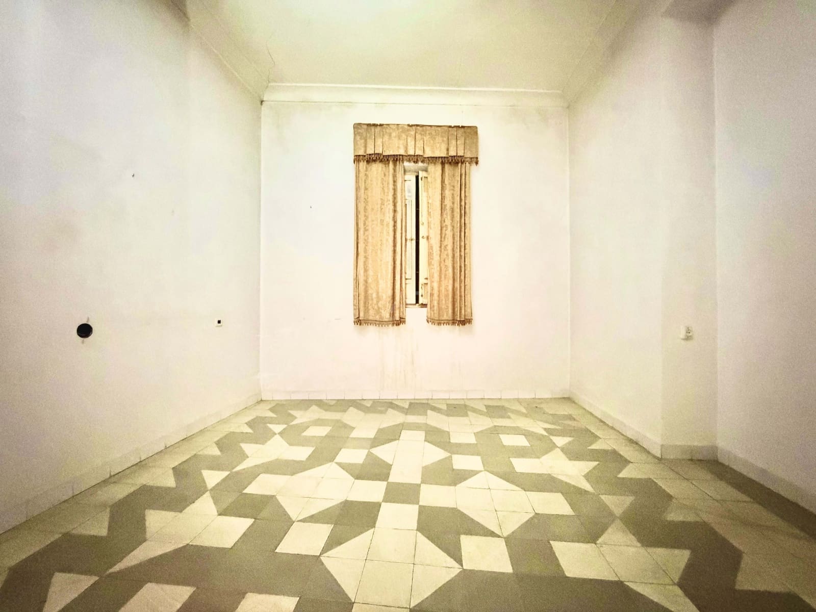 8 Zimmer Haus zu verkaufen in Abaran - 79.000 € (Ref: 9991461)