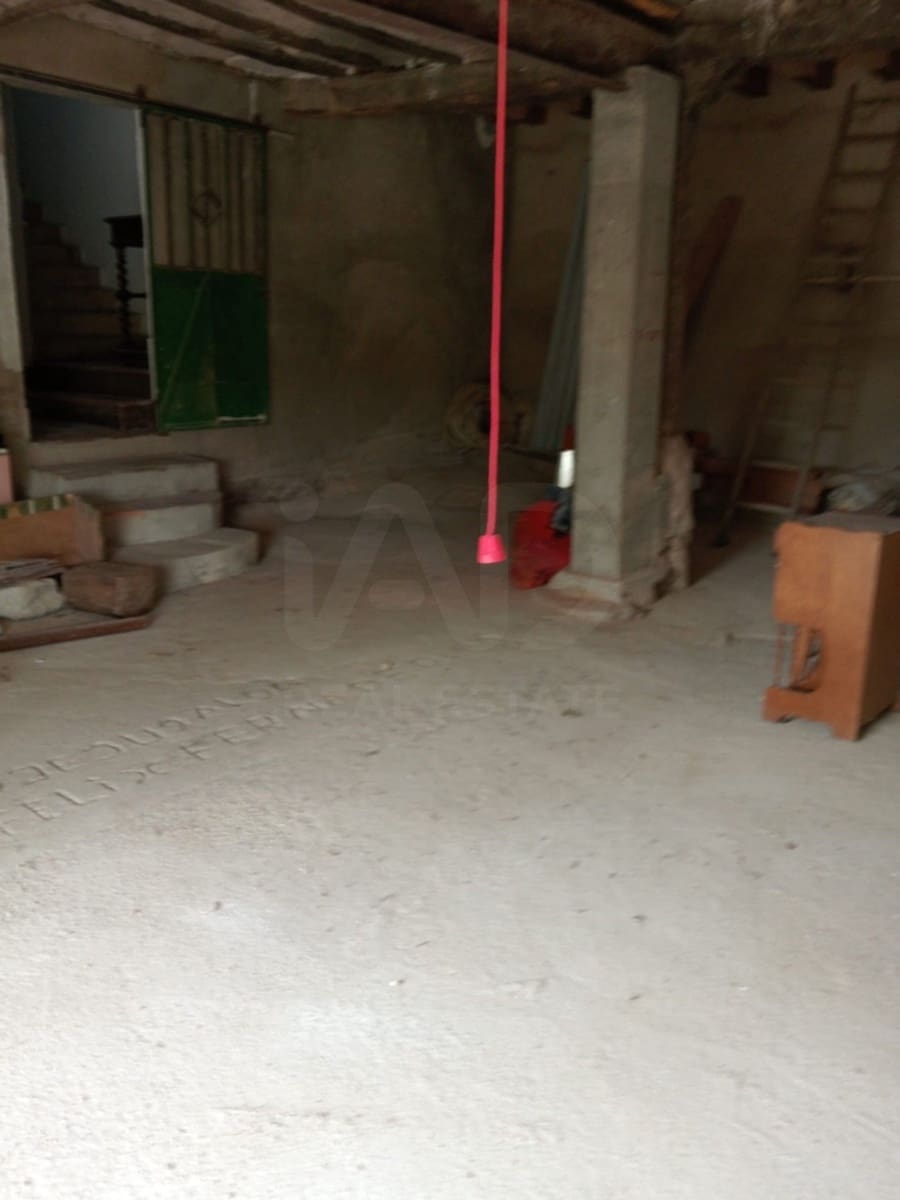 8 sovrum Finca/Hus på landet till salu i Lantaron med garage - 250 000 € (Ref: 9991462)