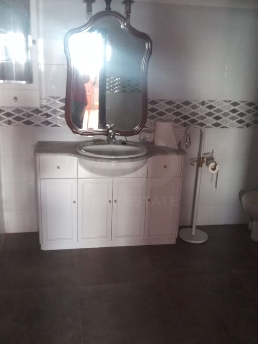 8 sovrum Finca/Hus på landet till salu i Lantaron med garage - 250 000 € (Ref: 9991462)