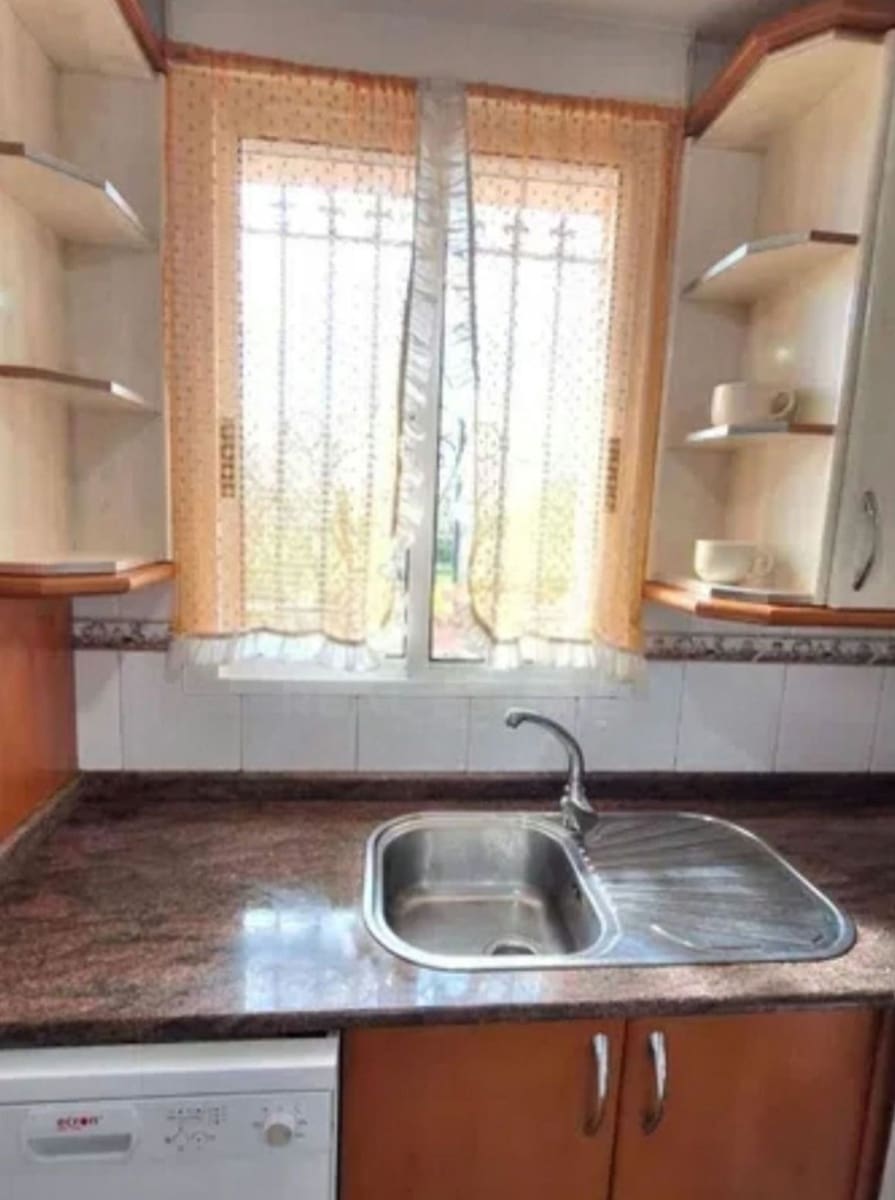 8 quarto Quinta/Casa Rural para venda em Burgos cidade com garagem - 155 000 € (Ref: 9991467)
