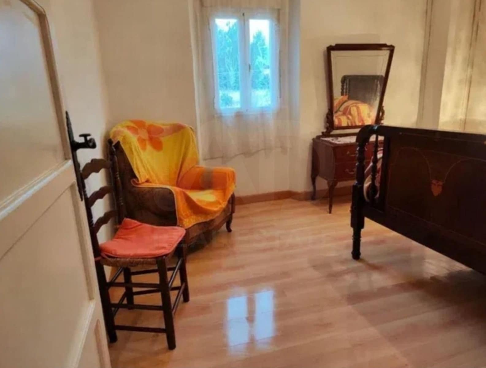 8 quarto Quinta/Casa Rural para venda em Burgos cidade com garagem - 155 000 € (Ref: 9991467)
