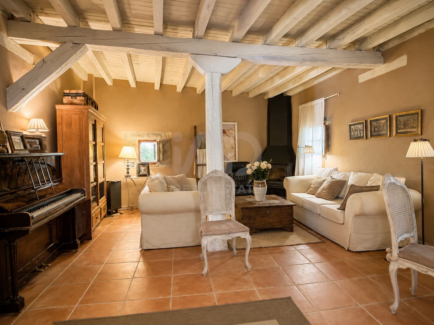 9 sovrum Finca/Hus på landet till salu i Burgos stad - 475 000 € (Ref: 9991468)