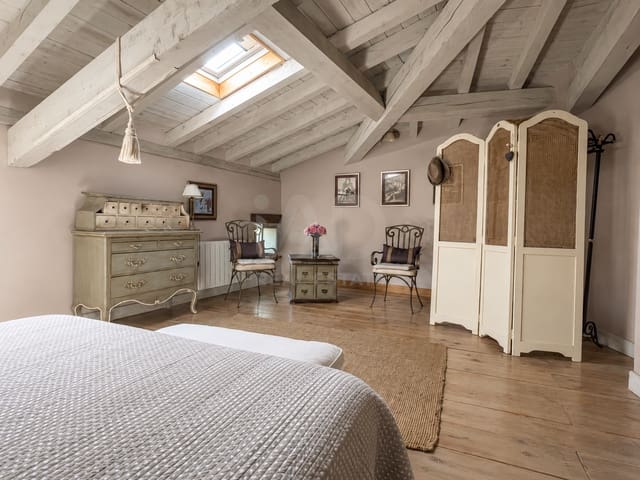 9 sovrum Finca/Hus på landet till salu i Burgos stad - 475 000 € (Ref: 9991468)