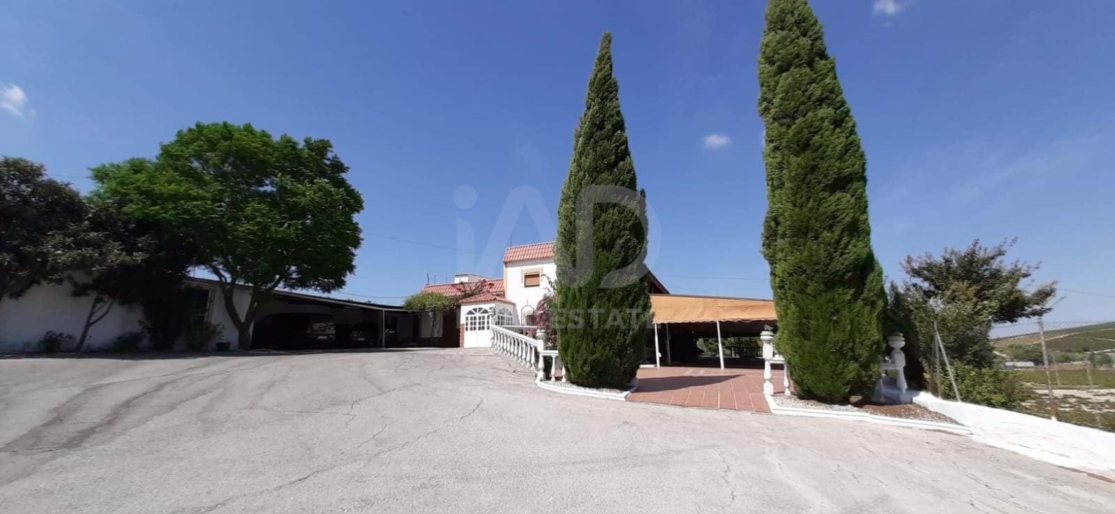 Finca/Herregård til salgs i Cadiz by - € 4 500 000 (Ref: 9991469)