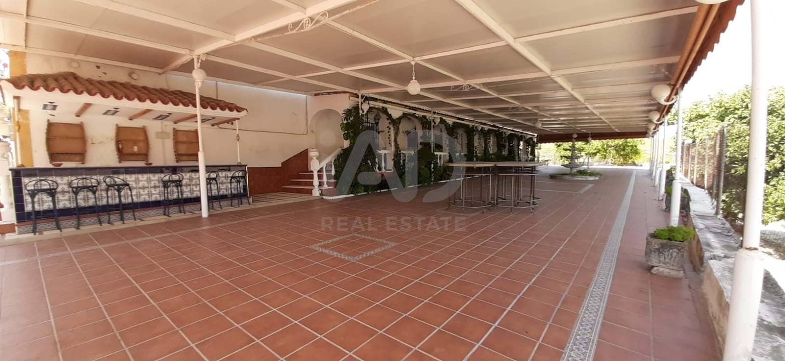 Finca/Herregård til salgs i Cadiz by - € 4 500 000 (Ref: 9991469)