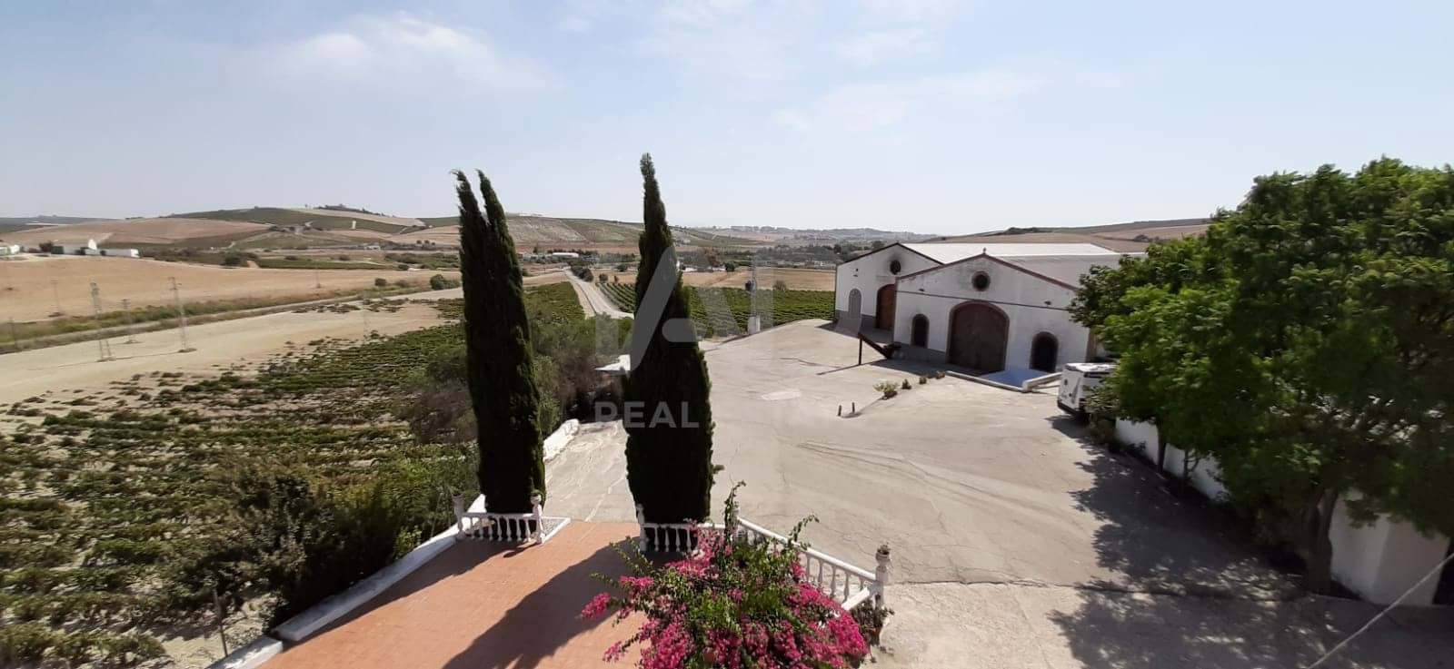 Finca/Herregård til salgs i Cadiz by - € 4 500 000 (Ref: 9991469)
