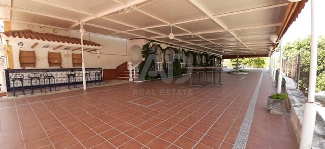 Finca/Herregård til salgs i Cádiz by - € 4 500 000 (Ref: 9991469)