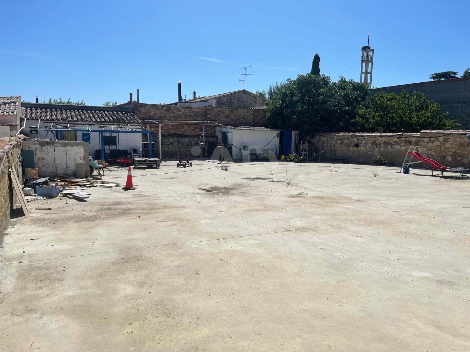 4 camera da letto Casa in vendita in Huesca citta - 88.000 € (Rif: 9991470)