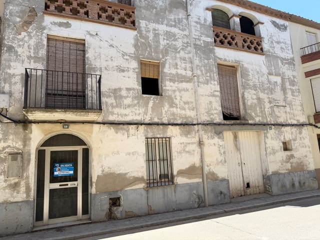 Byhus til salg i Lleida by - € 90.000 (Ref: 9991472)