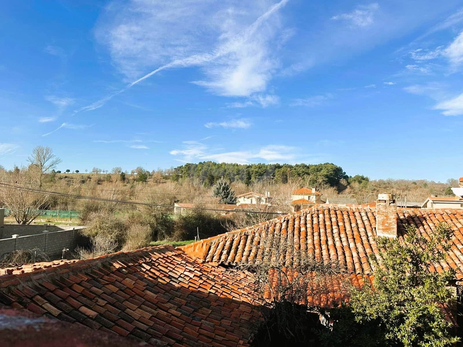 4 soveværelse Finca/Landehus til salg i Leon by med garage - € 199.000 (Ref: 9991474)