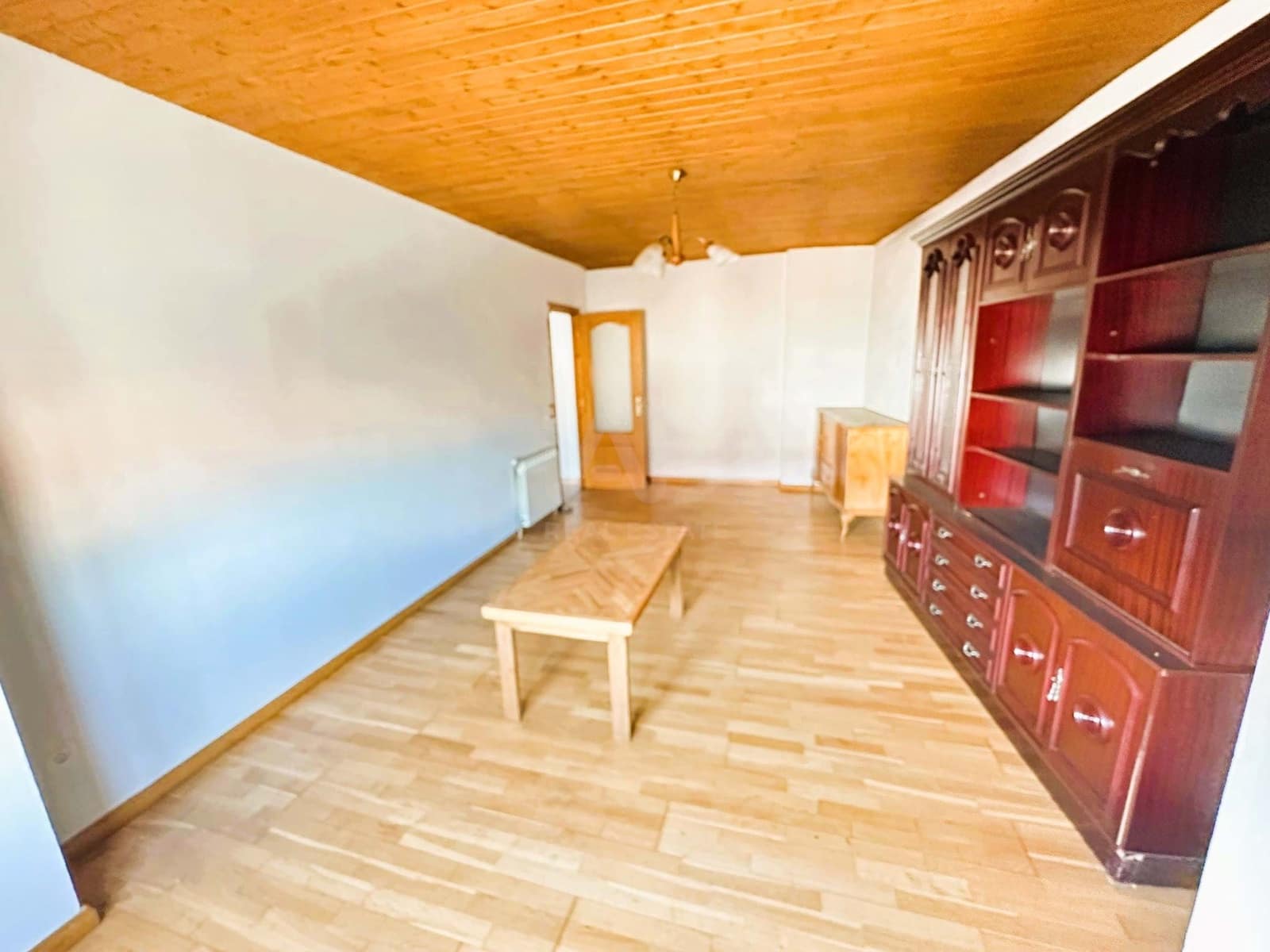 4 soveværelse Finca/Landehus til salg i Leon by med garage - € 199.000 (Ref: 9991474)