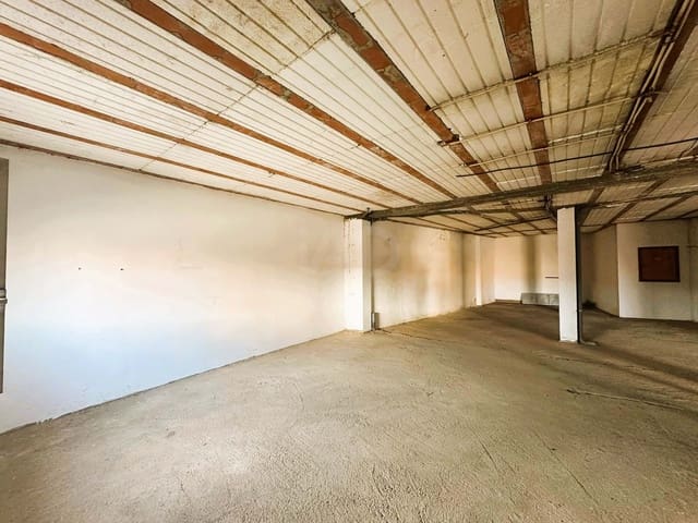 4 soverom Finca/Herregård til salgs i Leon by med garasje - € 199 000 (Ref: 9991474)