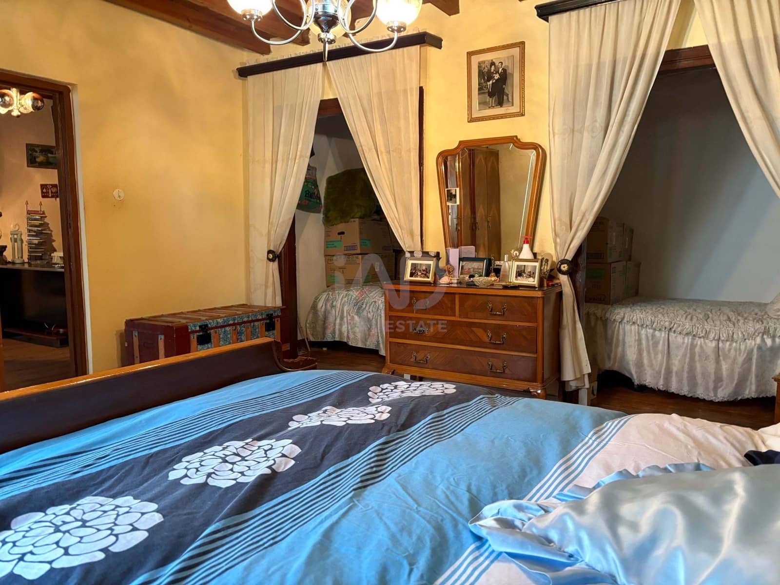 8 slaapkamer Huis te koop in Salamanca stad - € 135.000 (Ref: 9991476)