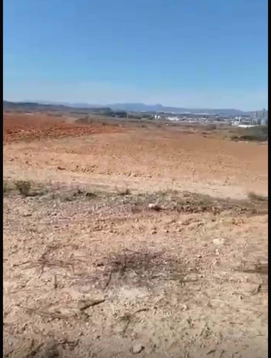Maalaistalo myytävänä paikassa Tarragona kaupunki - 525 000 € (Ref: 9991479)
