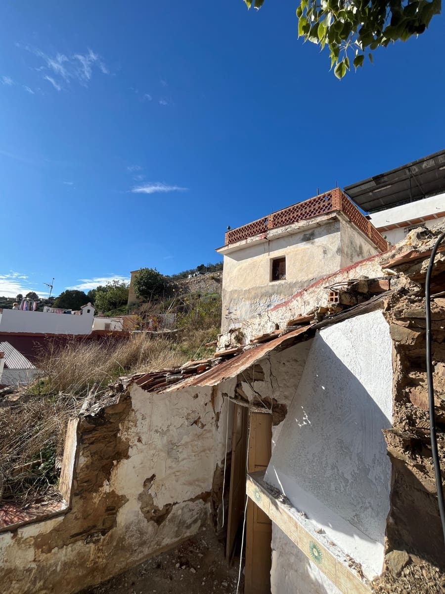 Tontti myytävänä paikassa Malaga kaupunki - 75 000 € (Ref: 9991480)