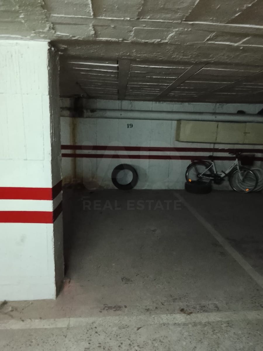 Garasje til salgs i Sevilla by - € 7 500 (Ref: 9991484)