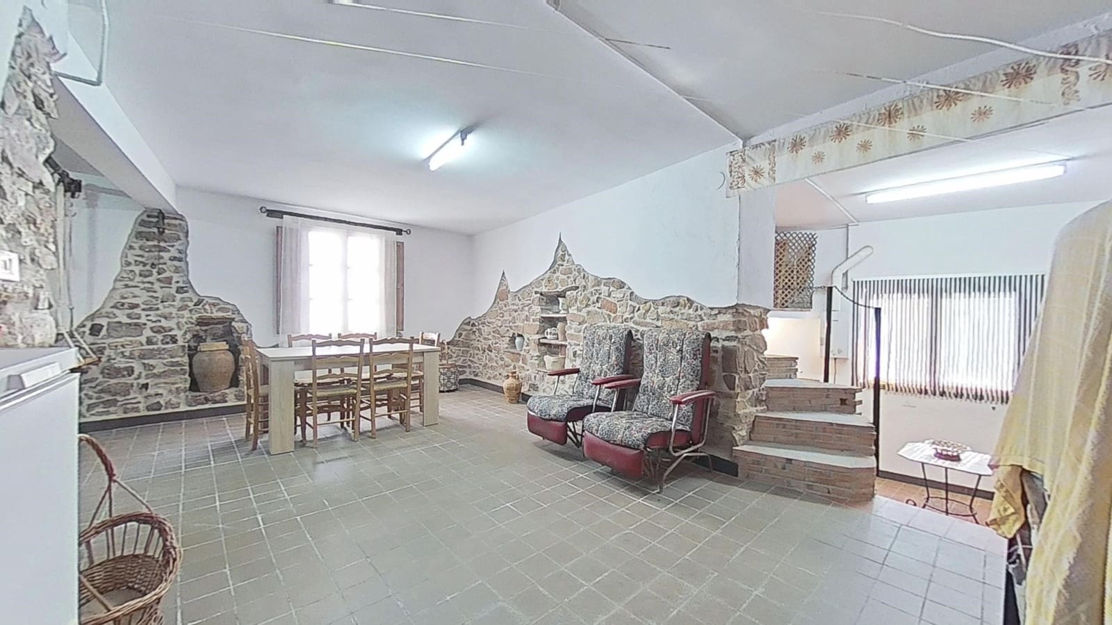 3 Zimmer Haus zu verkaufen in Eslida mit Garage - 199.000 € (Ref: 9991486)