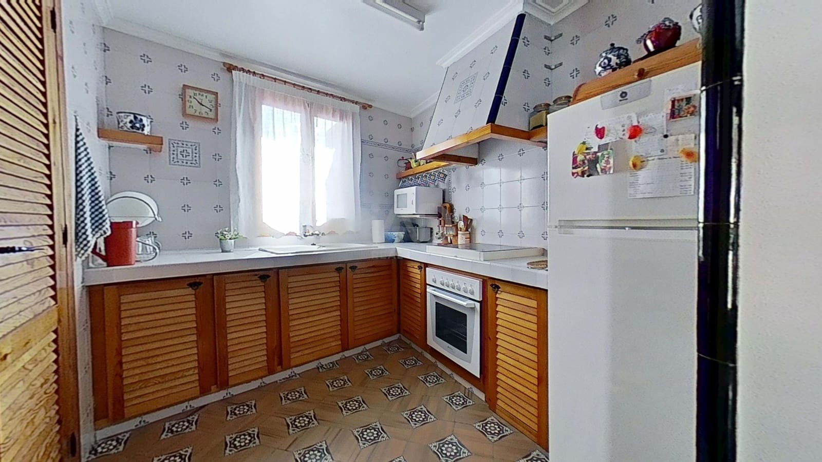 3 Zimmer Haus zu verkaufen in Eslida mit Garage - 199.000 € (Ref: 9991486)