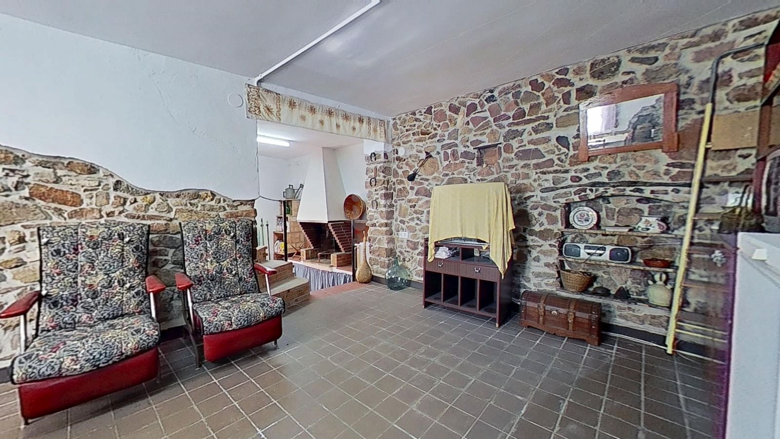 3 Zimmer Haus zu verkaufen in Eslida mit Garage - 199.000 € (Ref: 9991486)