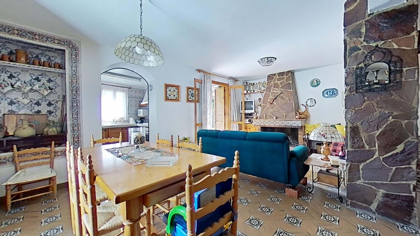 3 Zimmer Haus zu verkaufen in Eslida mit Garage - 199.000 € (Ref: 9991486)