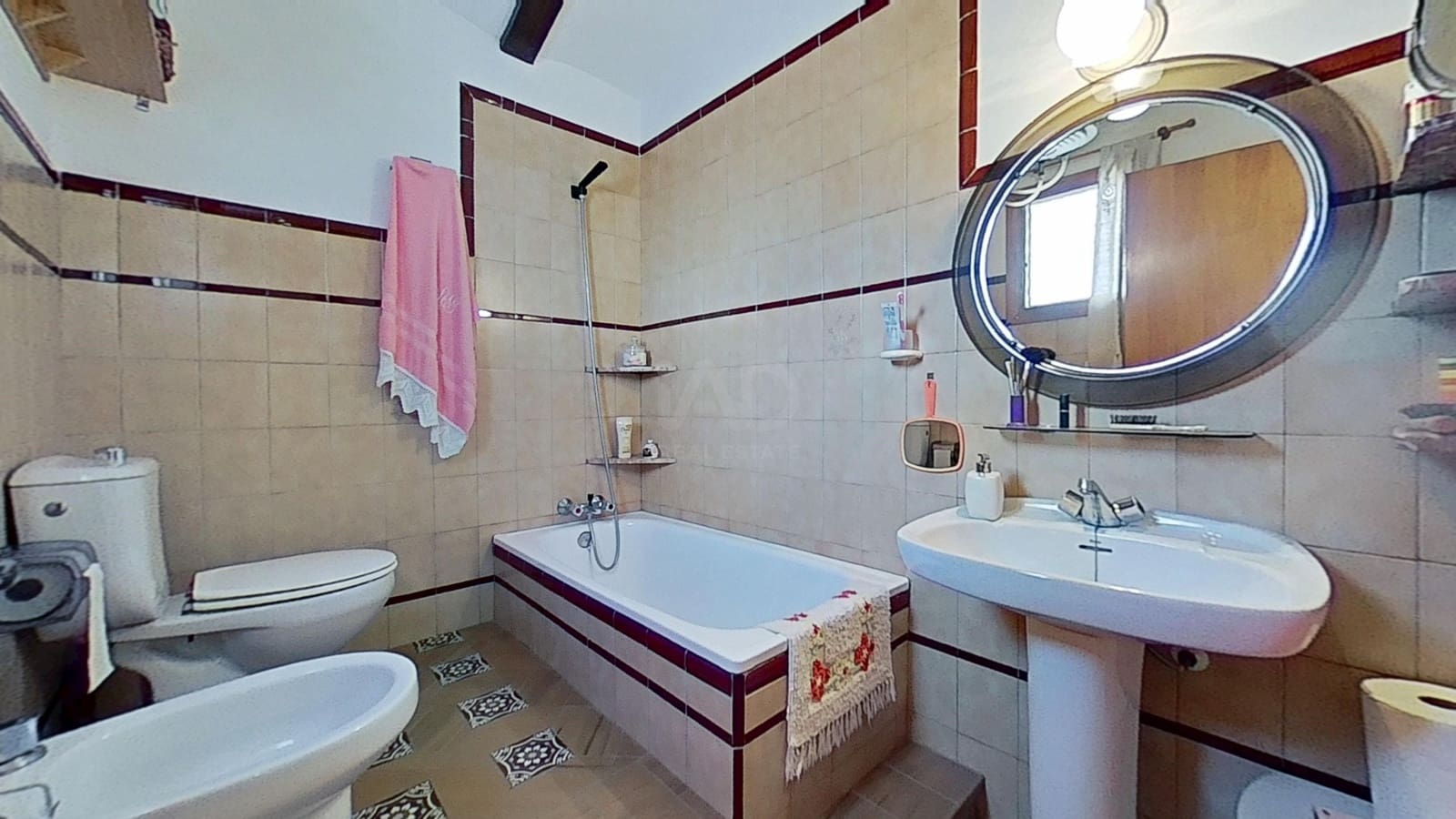 3 Zimmer Haus zu verkaufen in Eslida mit Garage - 199.000 € (Ref: 9991486)
