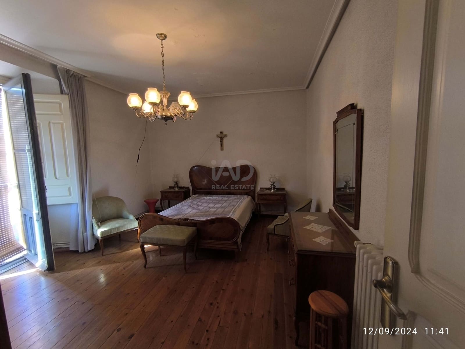 11 sovrum Villa till salu i Leon stad med garage - 91 000 € (Ref: 9991487)
