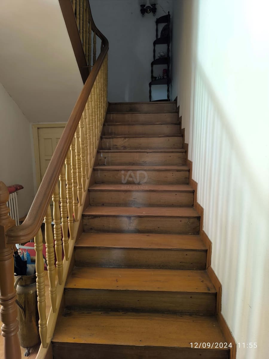 11 sovrum Villa till salu i Leon stad med garage - 91 000 € (Ref: 9991487)