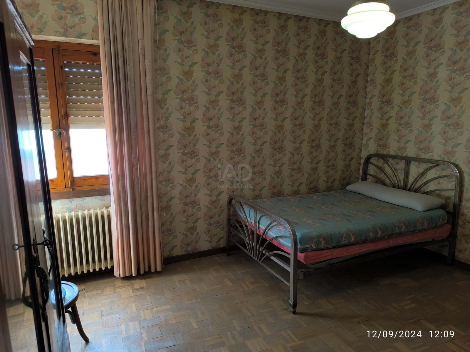 11 sovrum Villa till salu i Leon stad med garage - 91 000 € (Ref: 9991487)