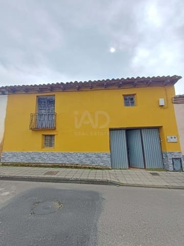 3 sypialnia Dom na sprzedaż w Miasto León z garażem - 55 000 € (Ref: 9991490)
